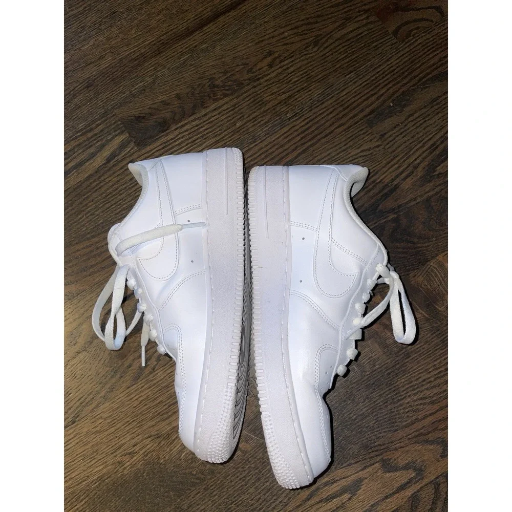Nike Air Force 1 Low Top Sneakers Mens 8.5 White Shoes CW2288-111